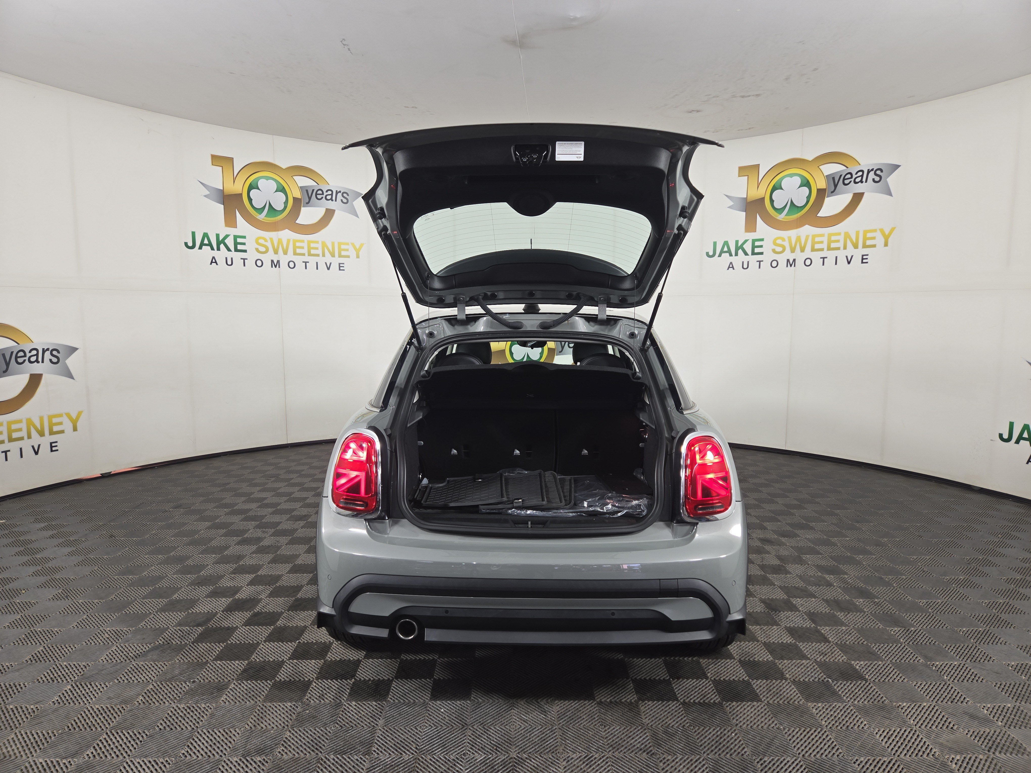 Used 2023 MINI Cooper 4-Door Hardtop FWD image 34