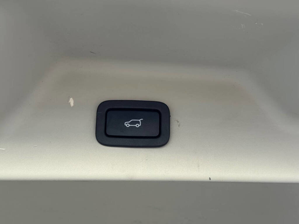 Used 2019 Land Rover Range Rover image 30
