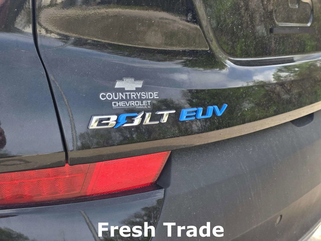 Used 2023 Chevrolet Bolt EUV LT w/ Driver Confidence Package image 16