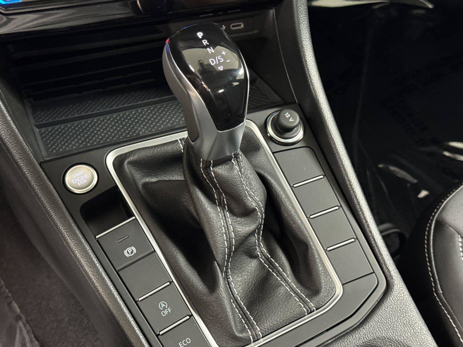 New 2027 Volkswagen Jetta SE FWD image 19