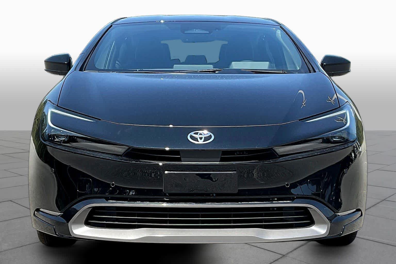 New 2027 Toyota Prius XLE FWD image 3
