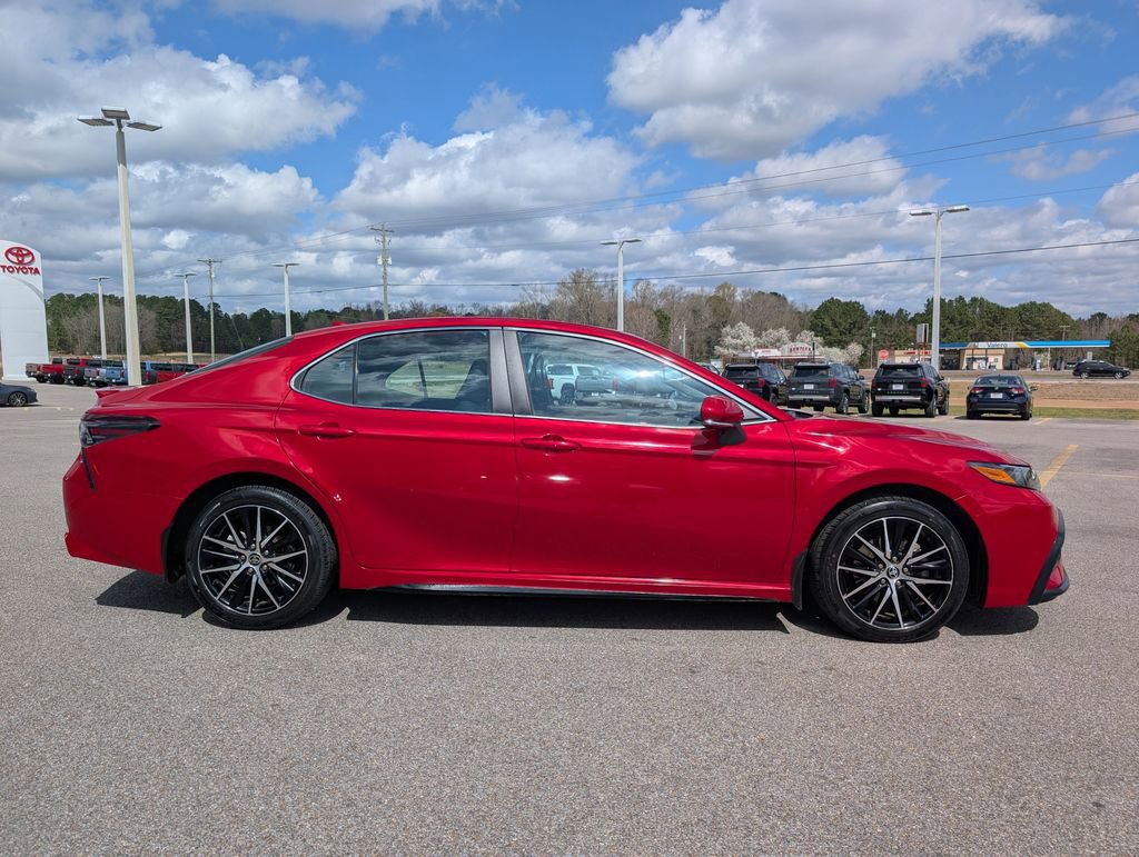Used 2023 Toyota Camry SE w/ Convenience Package image 6