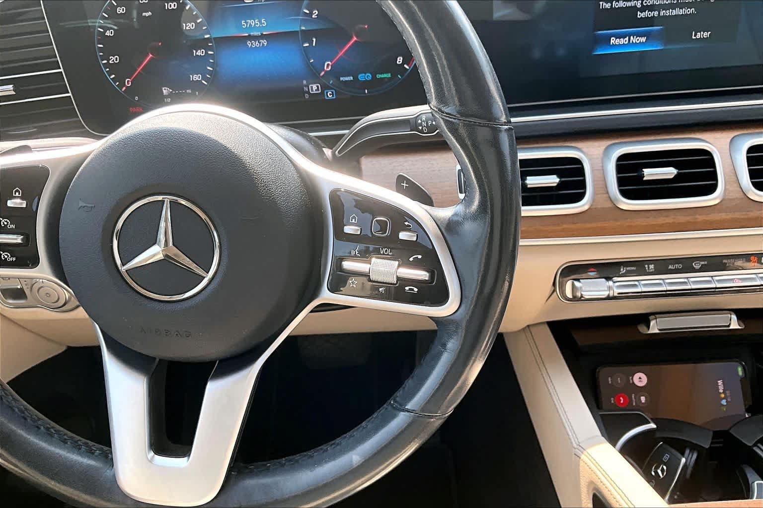 Used 2021 Mercedes-Benz GLS 450 4MATIC image 25