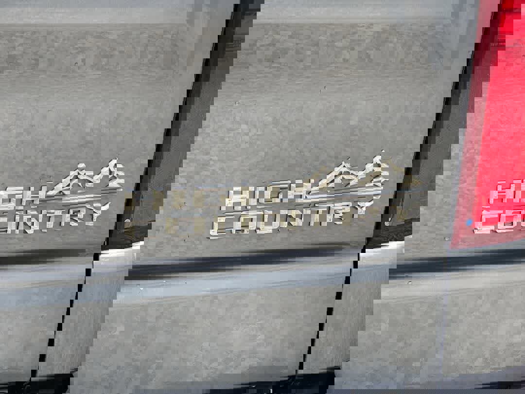 Used 2019 Chevrolet Silverado 1500 High Country image 12