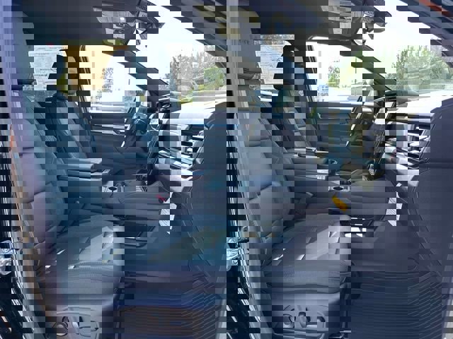 New 2026 GMC Terrain AT4 w/ Convenience Package III image 7