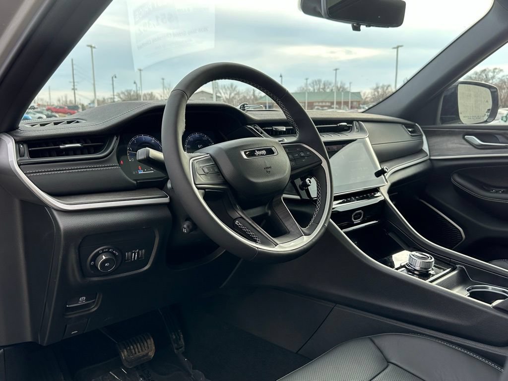 New 2026 Jeep Grand Cherokee Limited AWD/4WD image 10