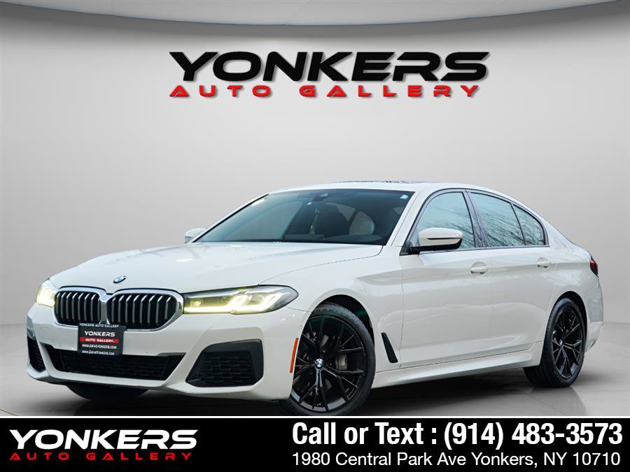 Used 2022 BMW 540i xDrive w/ M Sport Package image 3