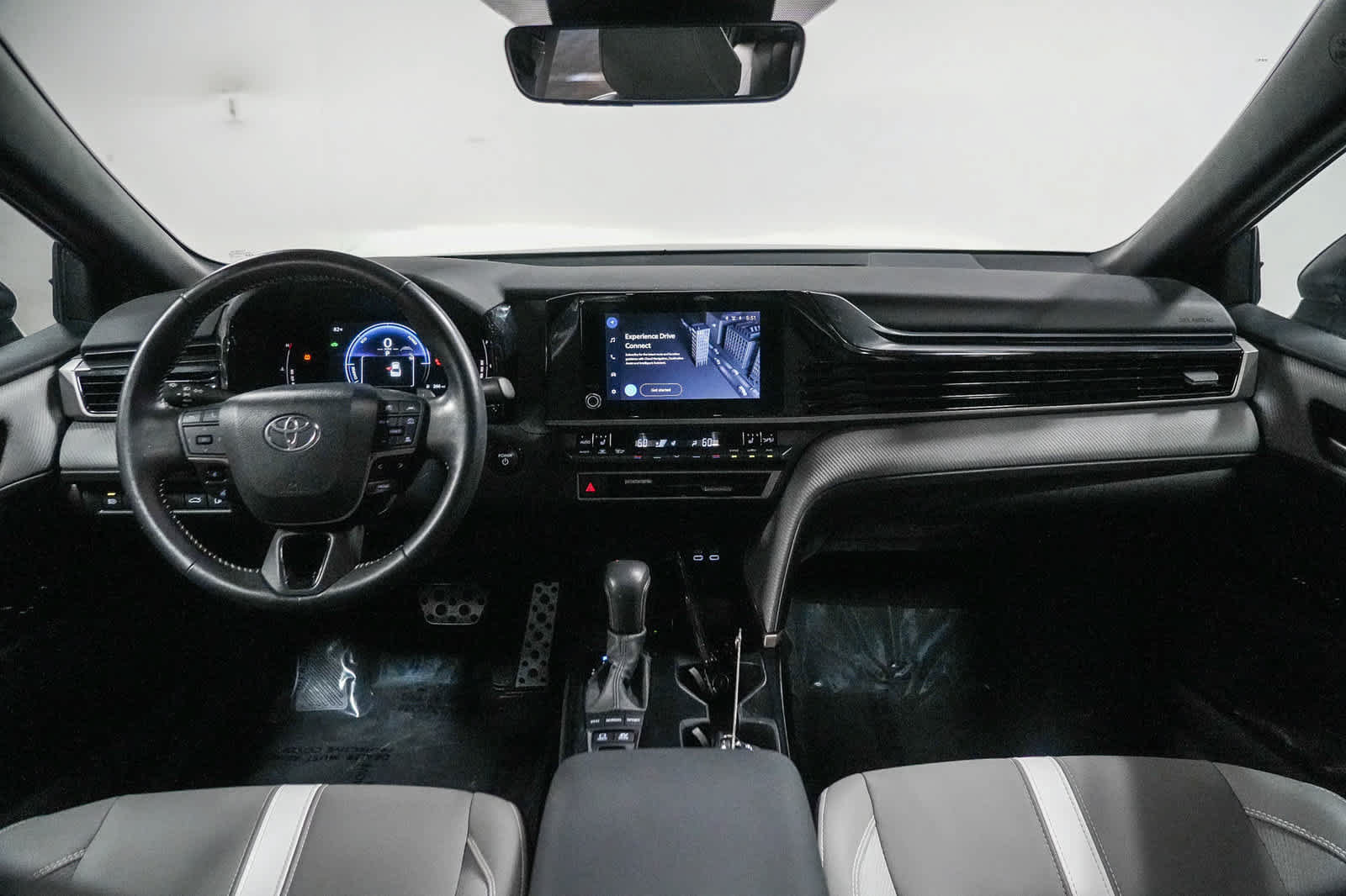 Used 2026 Toyota Camry SE w/ Convenience Package AWD/4WD image 12