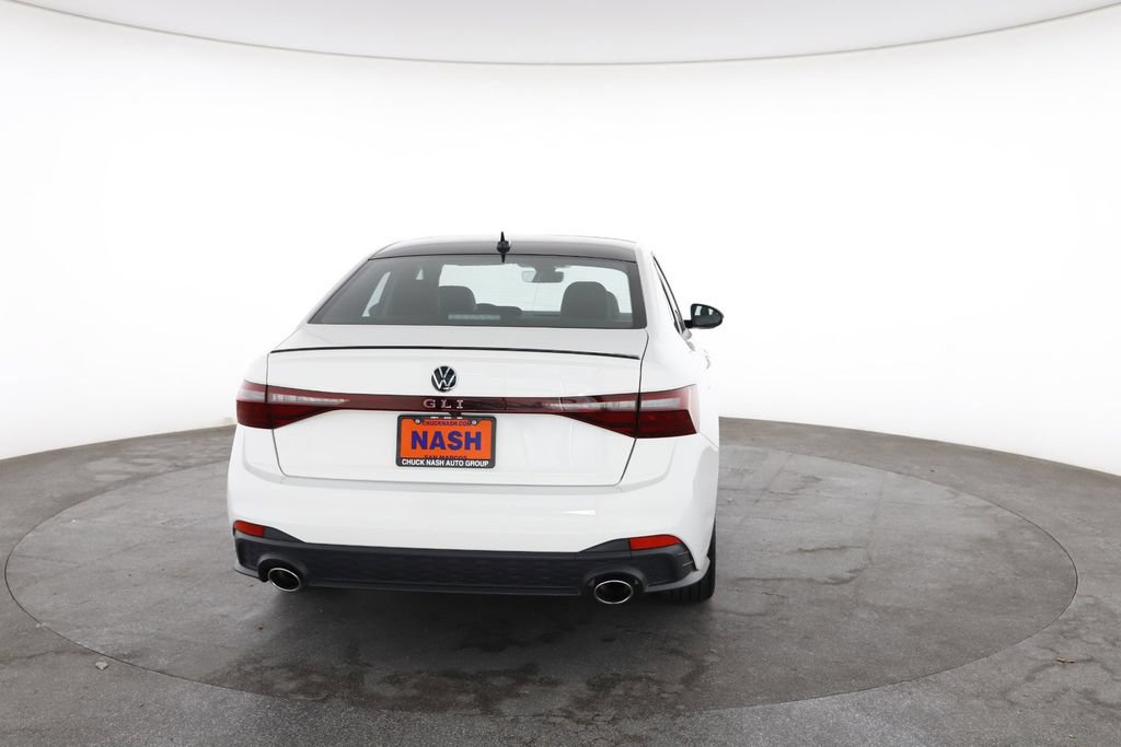 Used 2025 Volkswagen Jetta GLI Autobahn FWD image 11