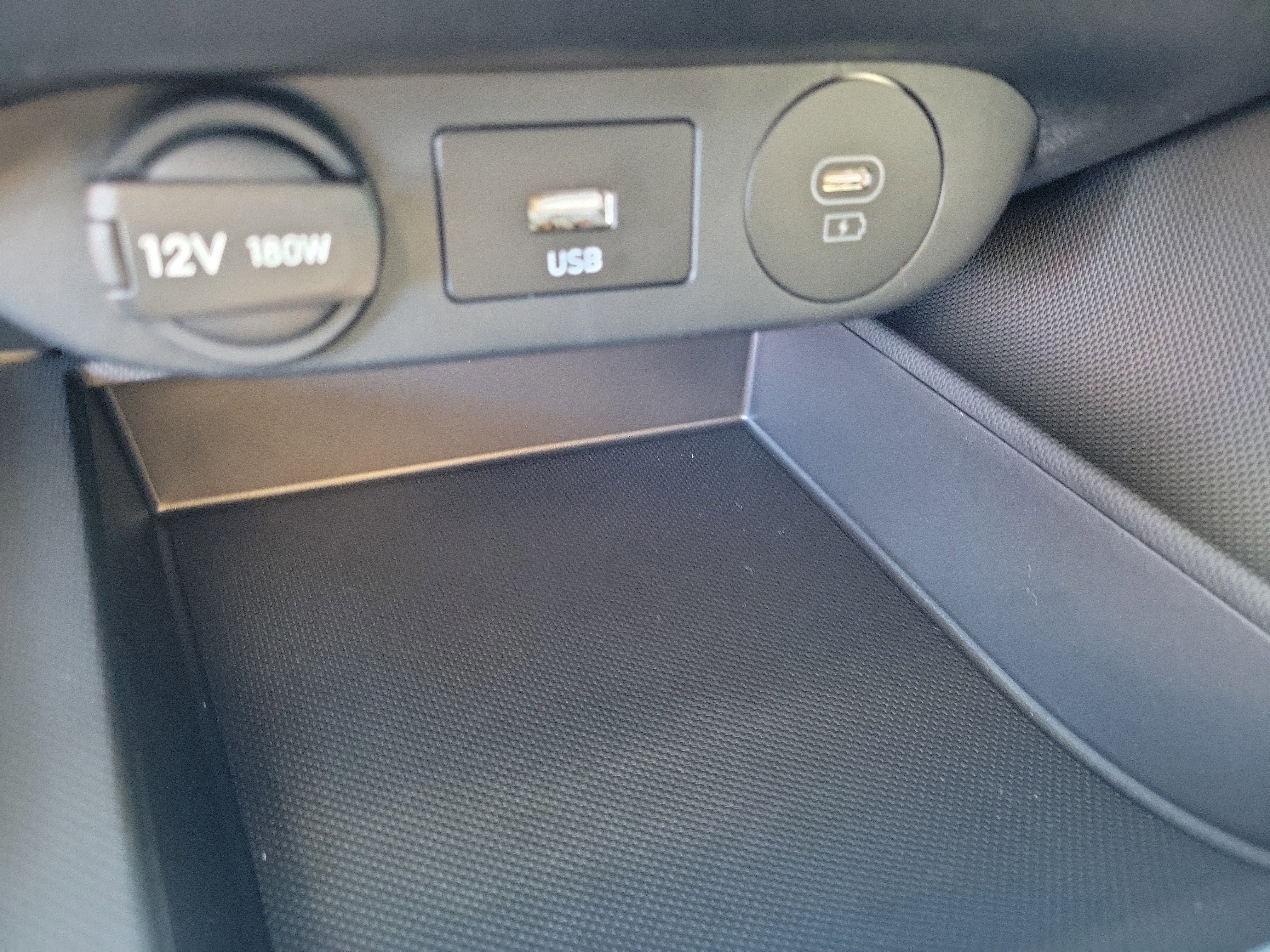 New 2026 Hyundai Elantra SE image 29