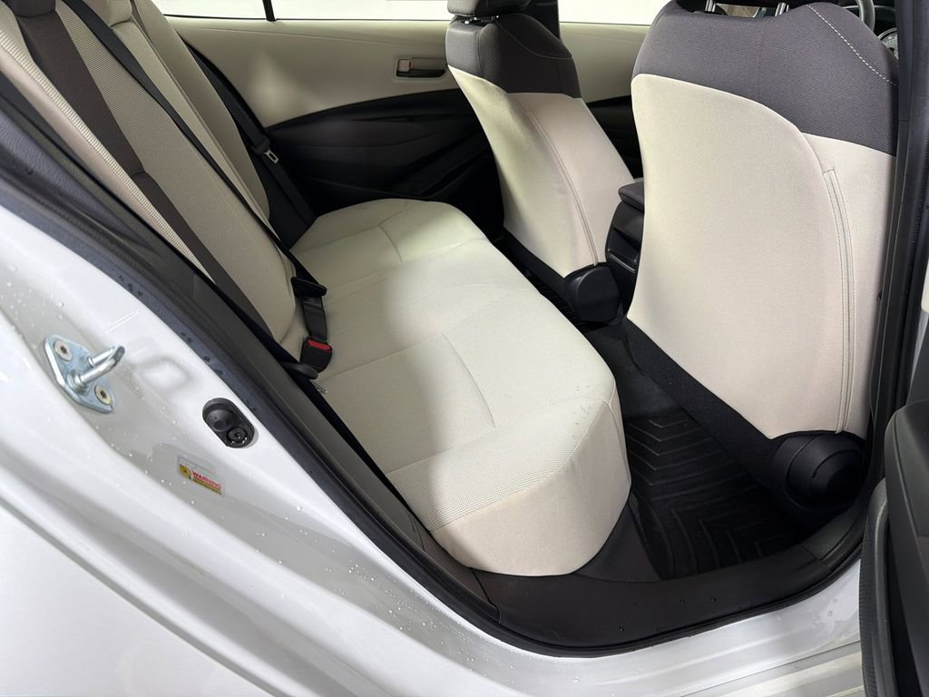 Used 2022 Toyota Corolla LE image 15