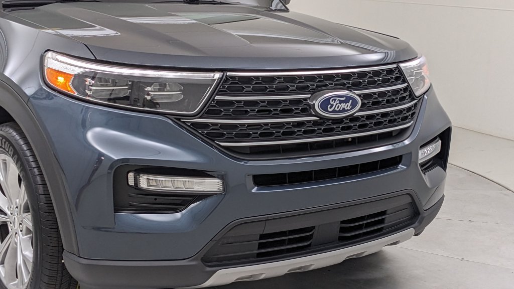 Certified 2023 Ford Explorer XLT w/ Equipment Group 202A AWD/4WD image 44