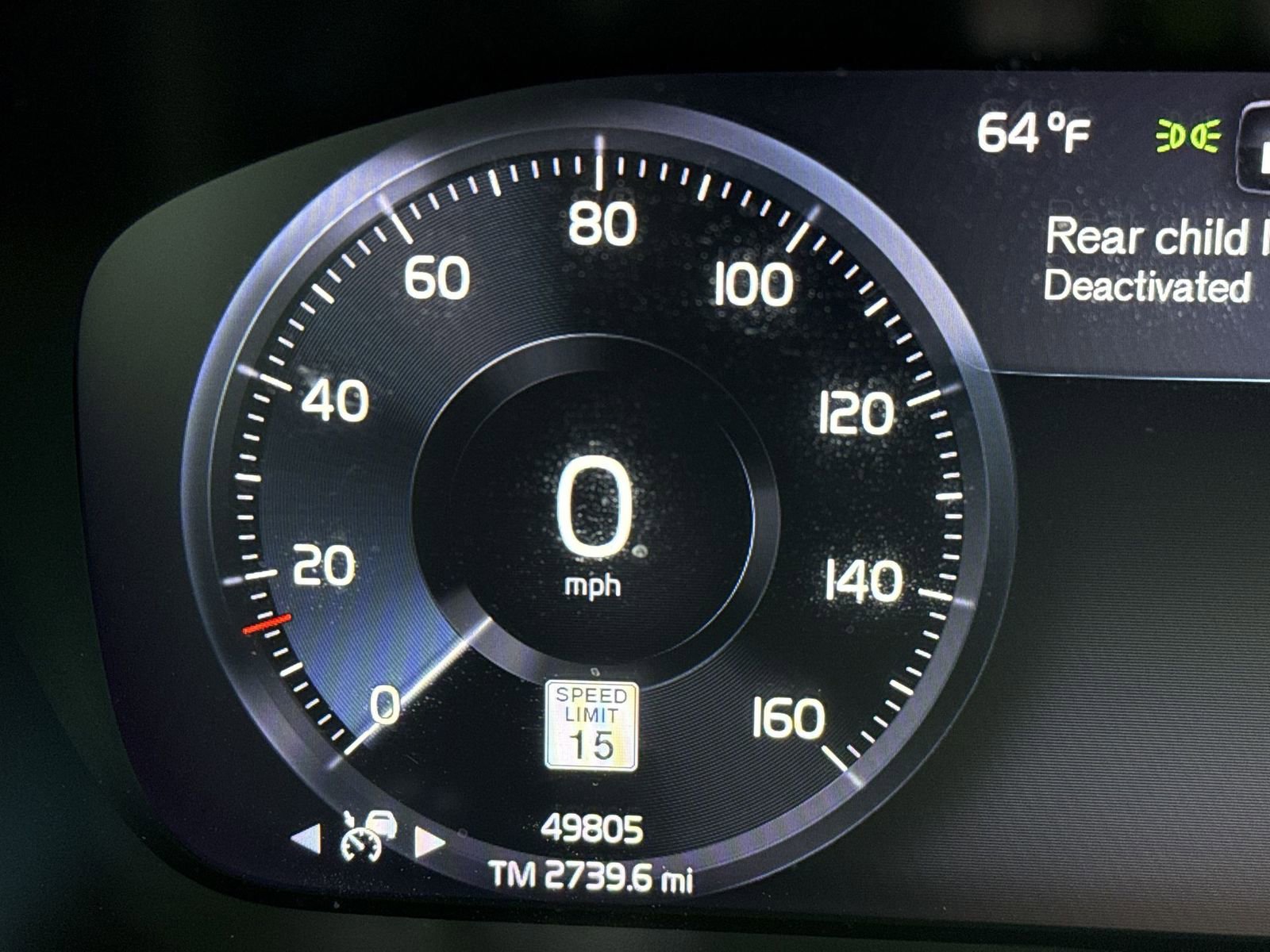 Used 2019 Volvo XC40 T5 Momentum image 16