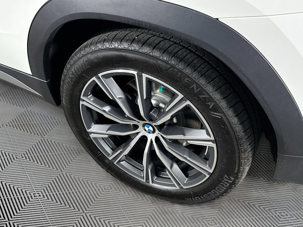 Used 2021 BMW X6 xDrive40i w/ Premium Package AWD/4WD image 38
