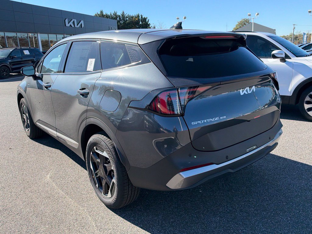 New 2027 Kia Sportage S AWD/4WD image 7