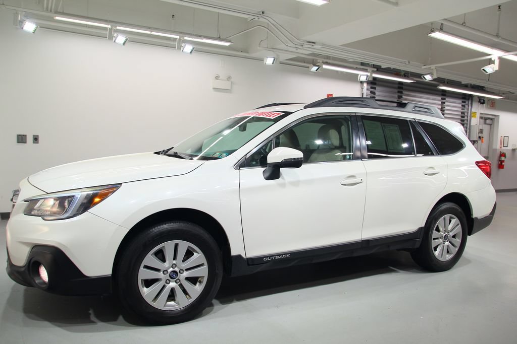 Used 2019 Subaru Outback 2.5i Premium AWD/4WD image 3