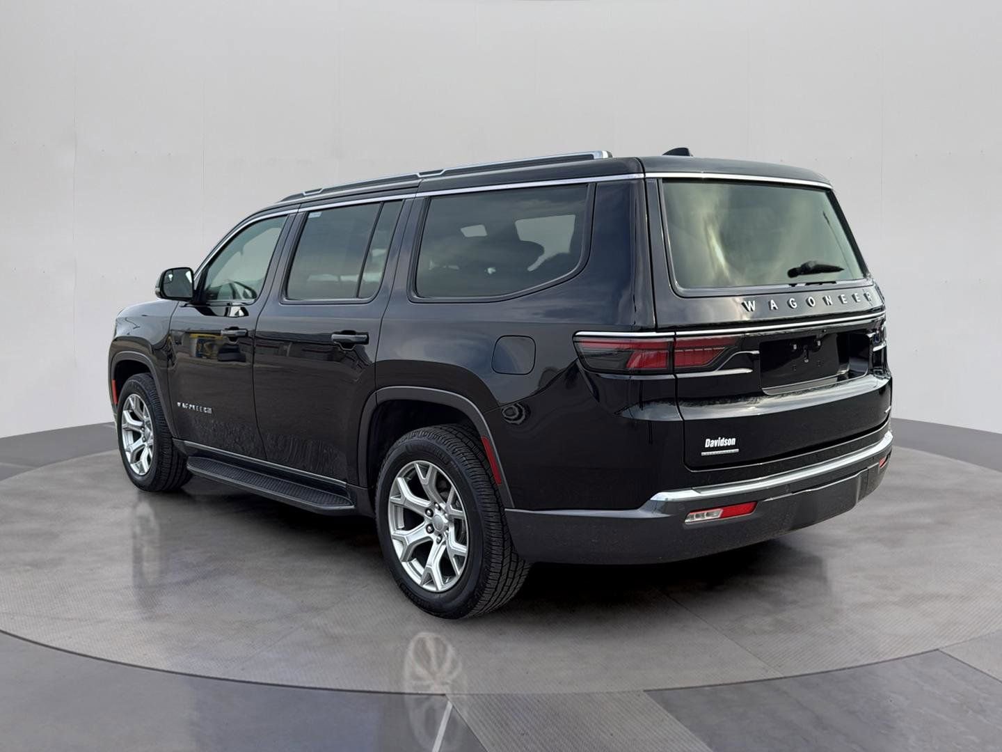 Used 2022 Jeep Wagoneer Series II image 3