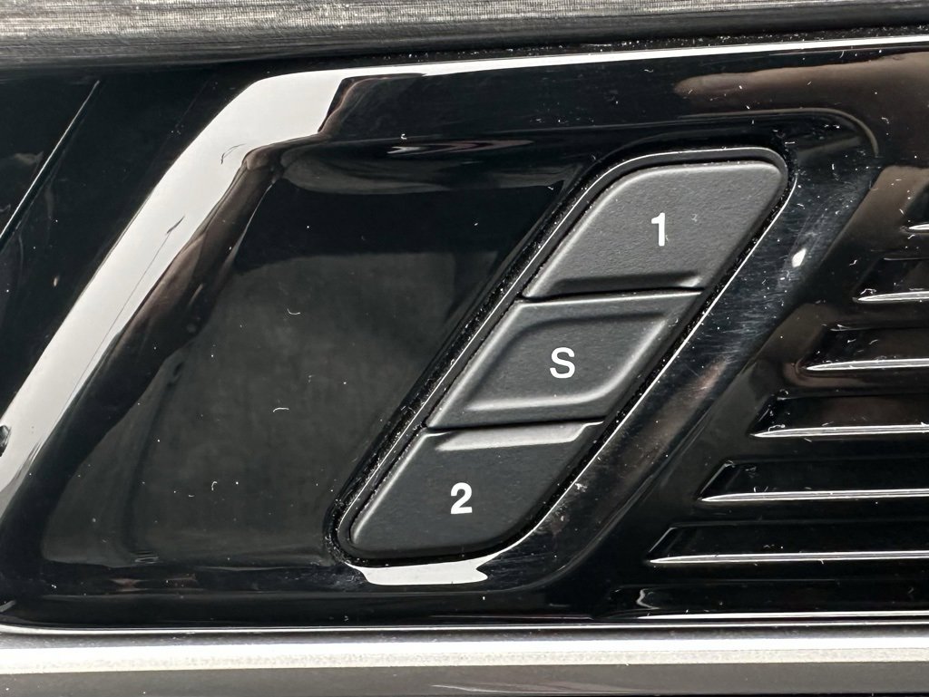 Used 2023 Jeep Wagoneer L Series II image 24