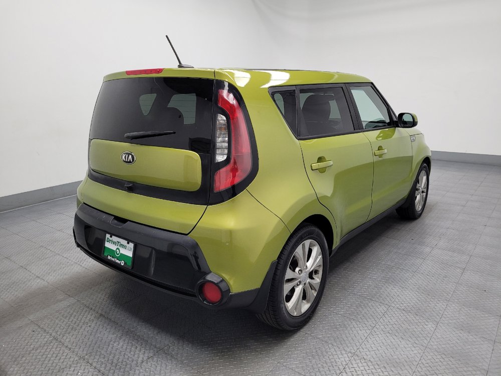 Used 2016 Kia Soul + FWD image 9