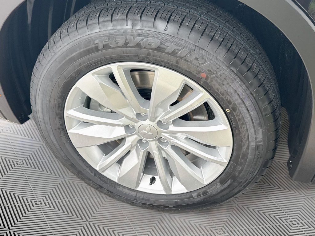 New 2026 Mitsubishi Outlander ES FWD image 34