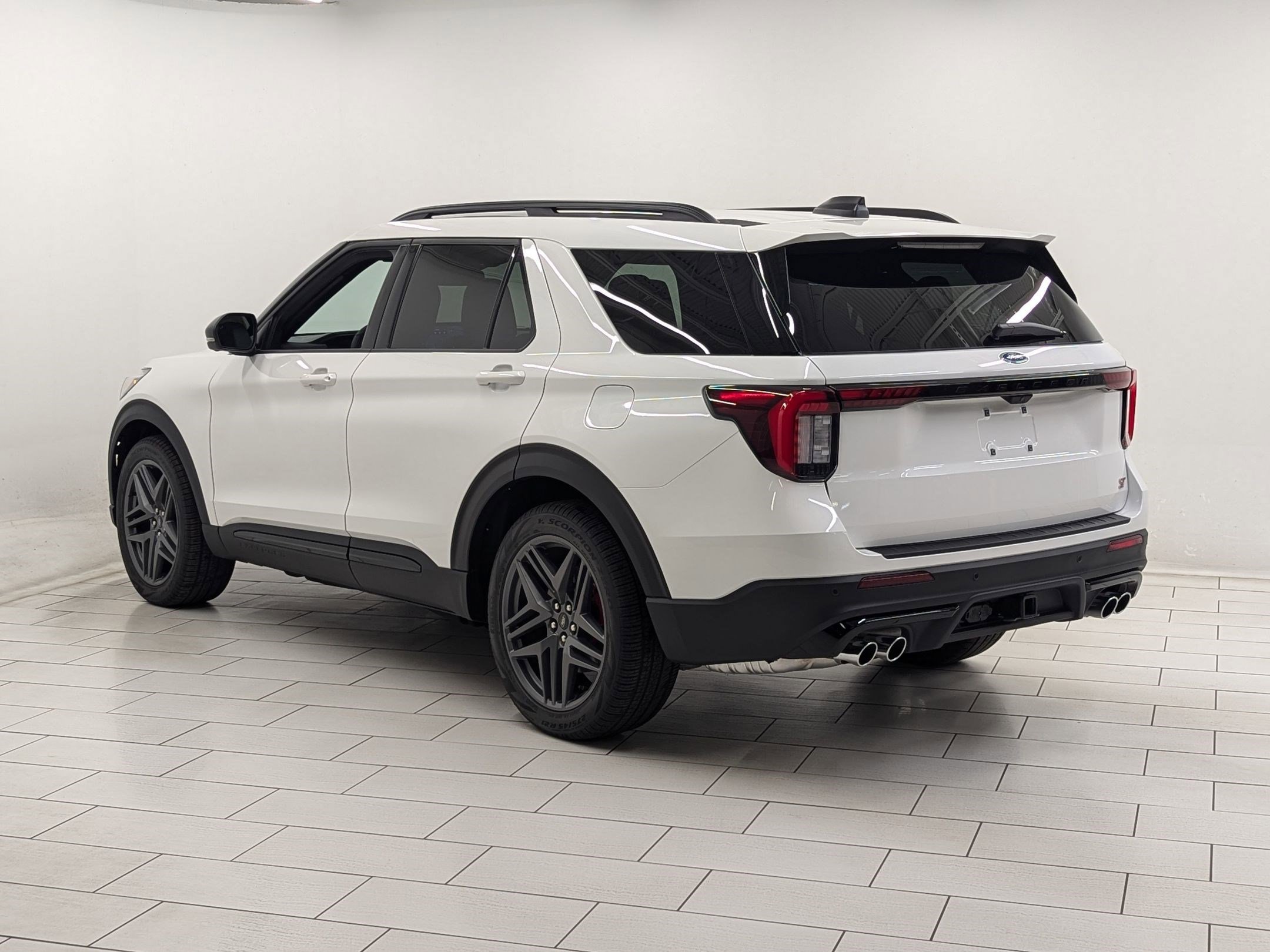 New 2025 Ford Explorer ST image 2