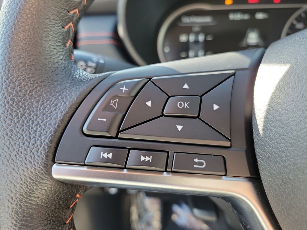 Certified 2025 Nissan Versa SR w/ Trunk Package image 30