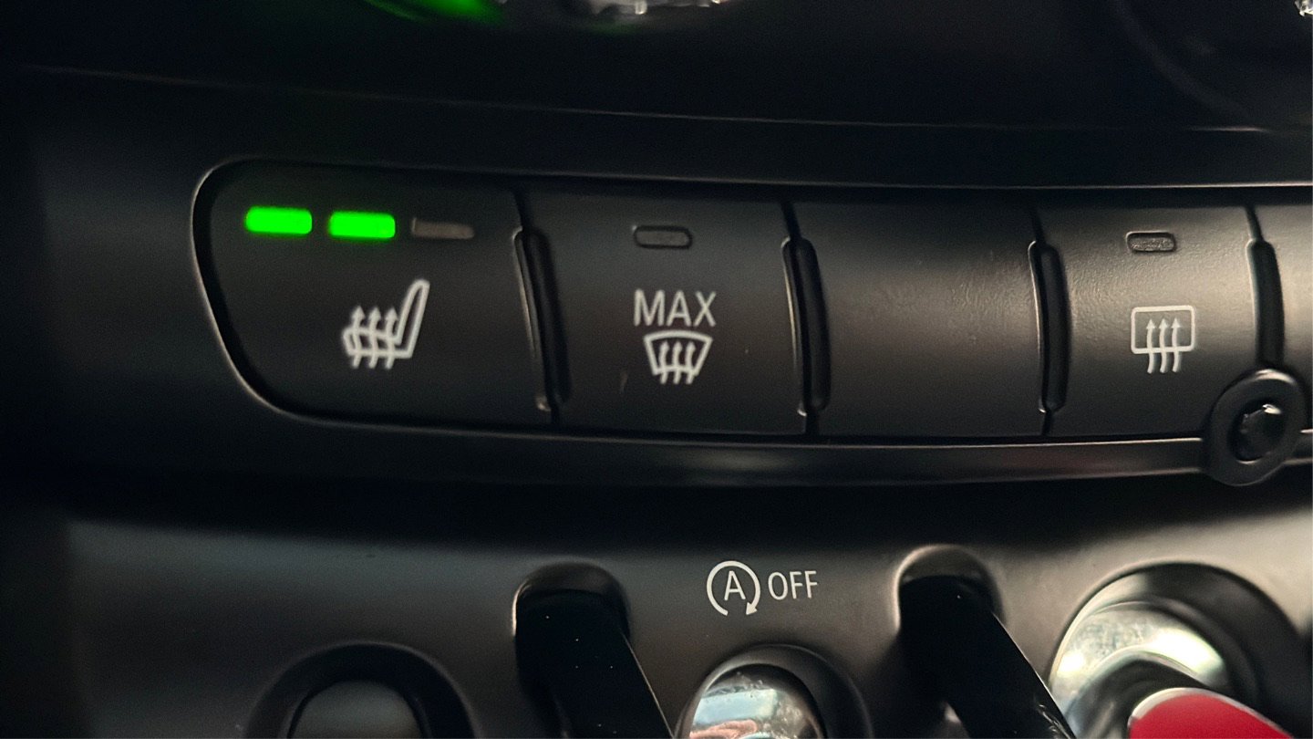 Used 2021 MINI Cooper S w/ Premium Package image 23