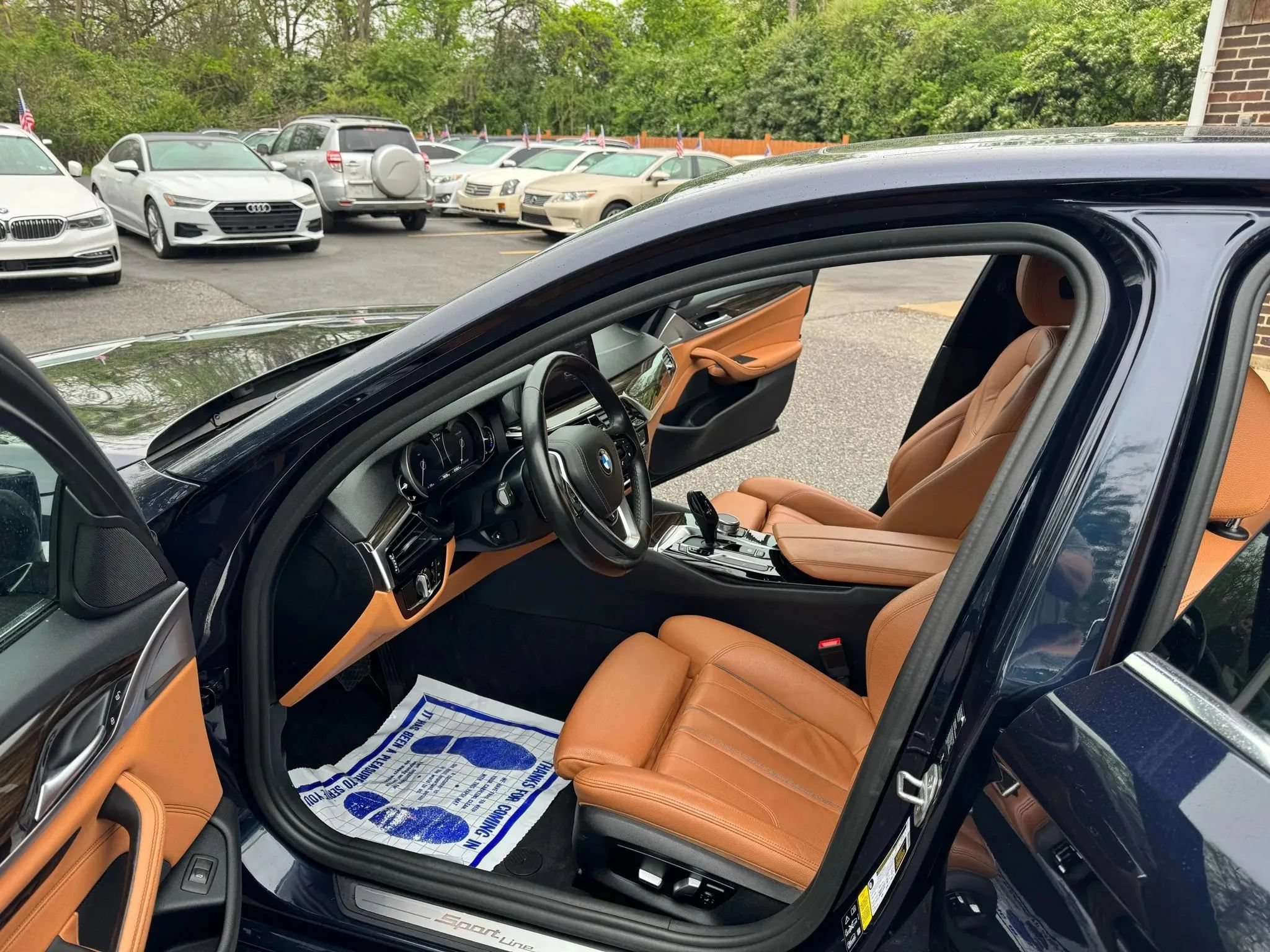 Used 2019 BMW 530i xDrive w/ Convenience Package AWD/4WD image 9