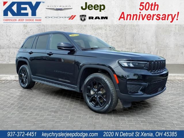 Certified 2024 Jeep Grand Cherokee Altitude AWD/4WD image 1