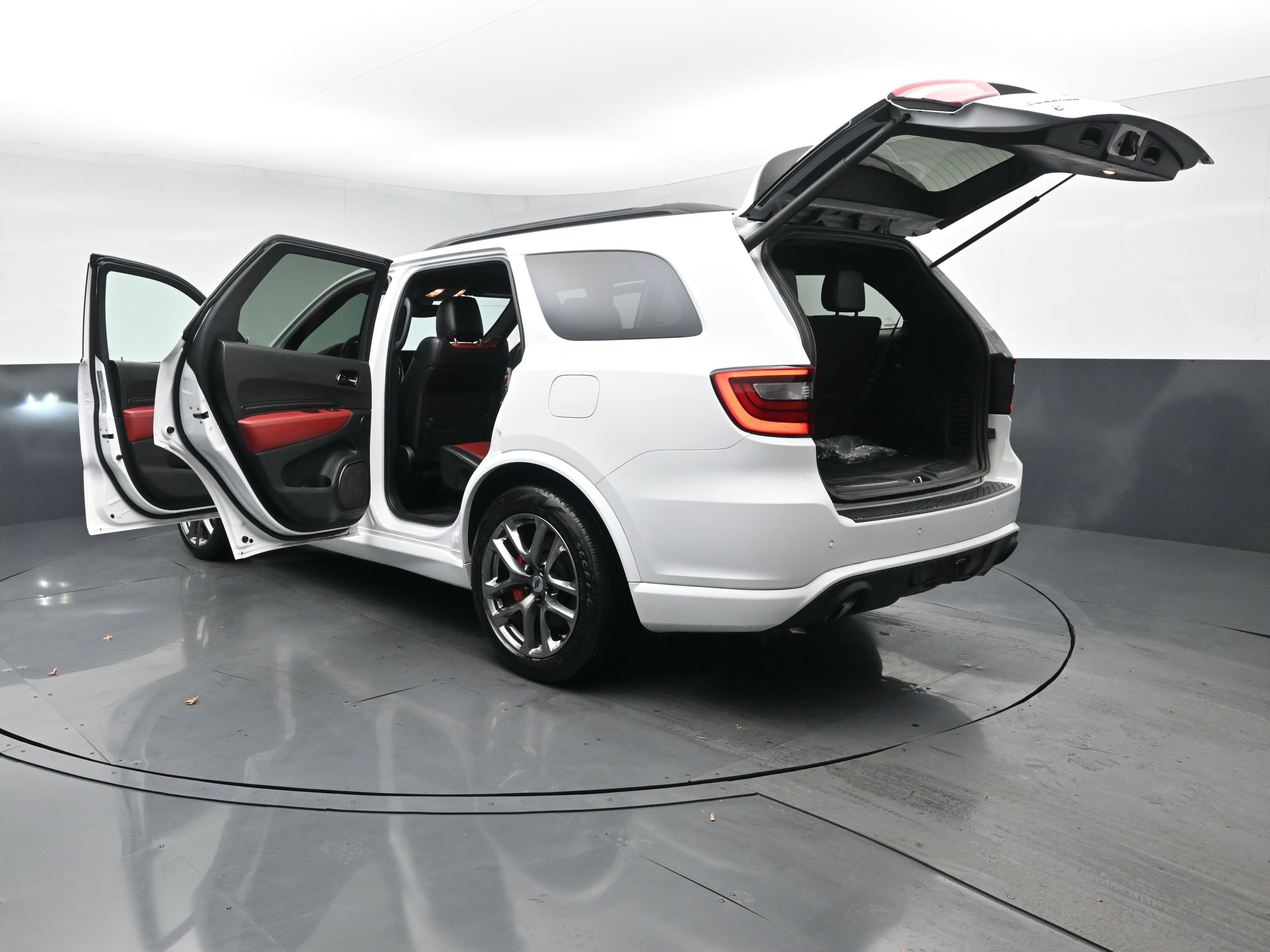 Used 2022 Dodge Durango R/T w/ Tow 'N Go Package image 30