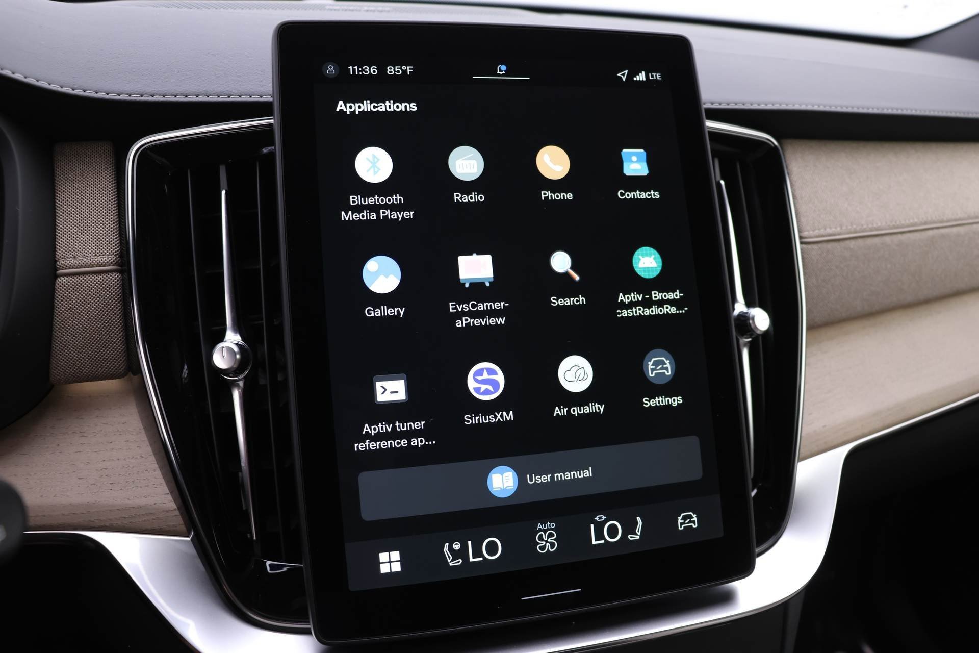 New 2026 Volvo XC90 B6 Plus w/ Protection Package Premier image 9