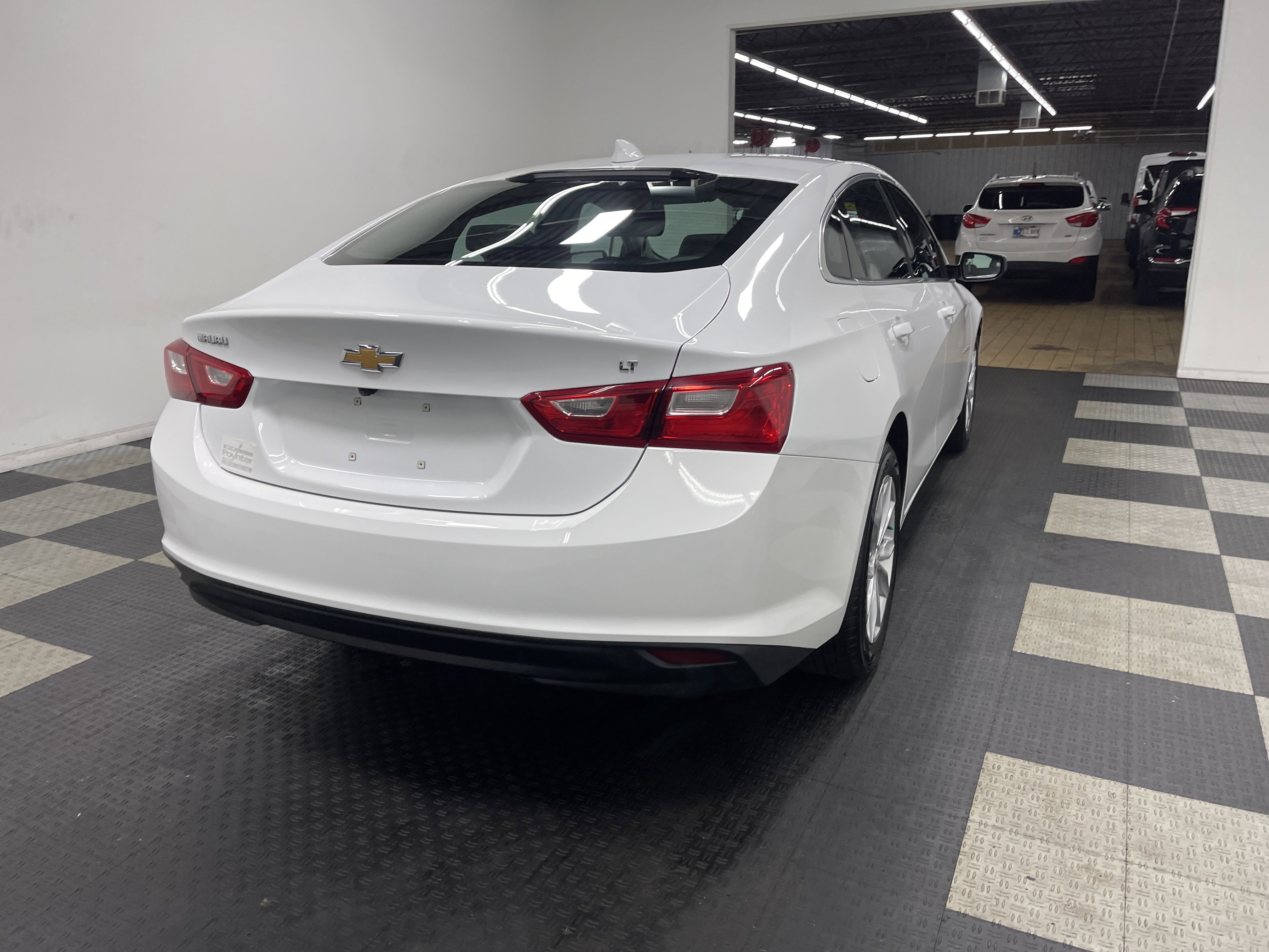 Used 2023 Chevrolet Malibu LT image 5