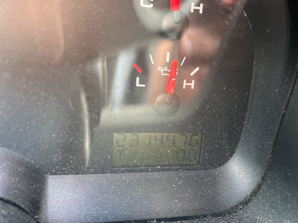 Used 2005 Ford F150 XLT image 14