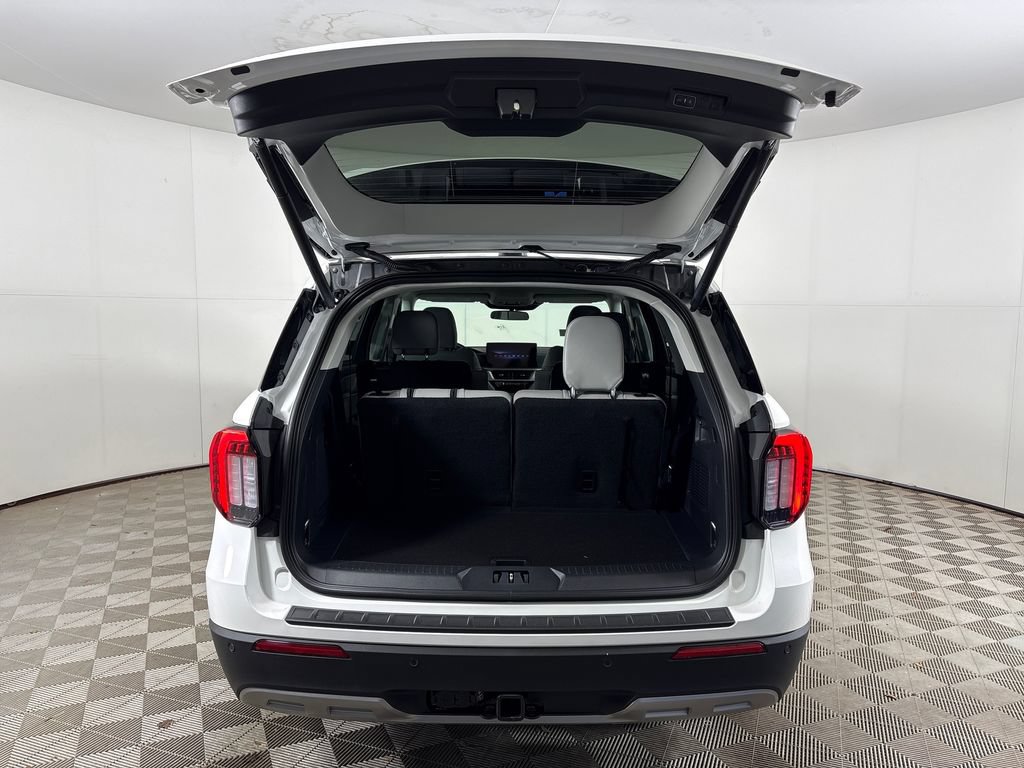 New 2026 Ford Explorer Active w/ Active Comfort Package RWD image 31