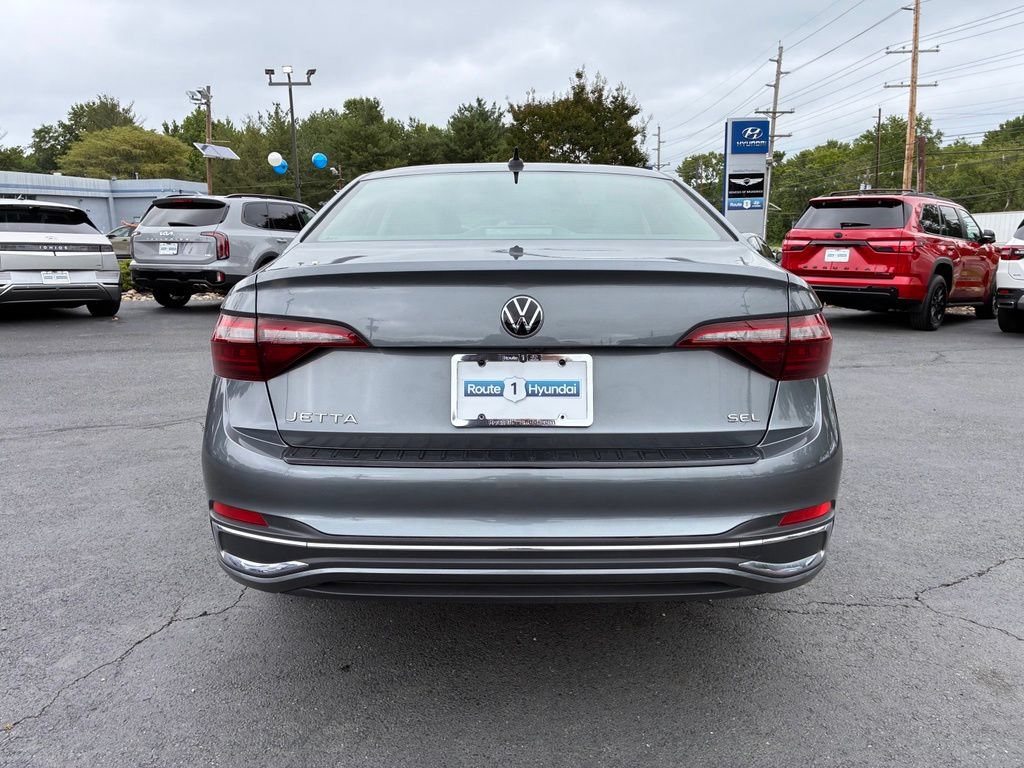 Used 2024 Volkswagen Jetta SEL FWD image 6