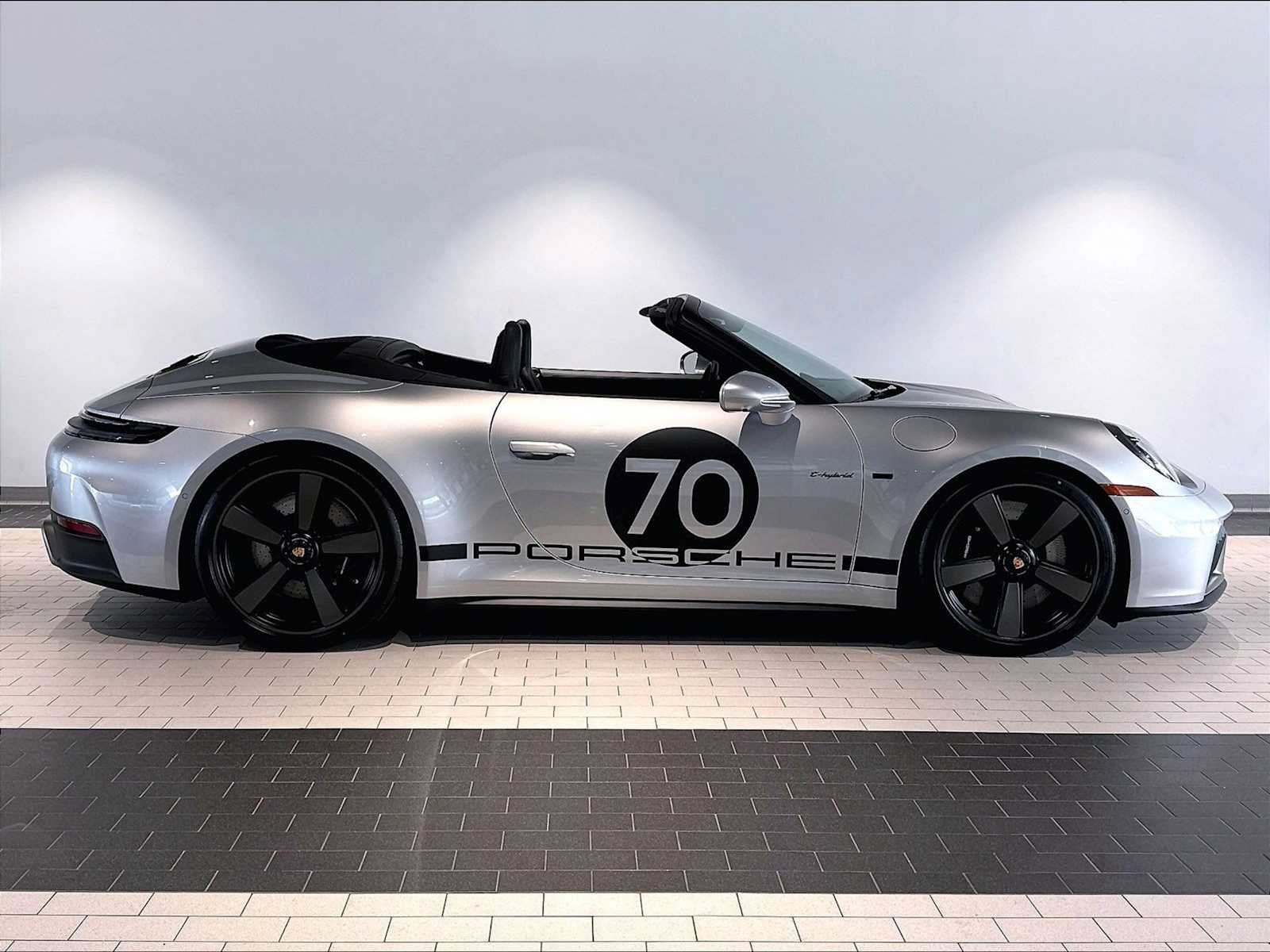 New 2026 Porsche 911 GTS RWD image 8