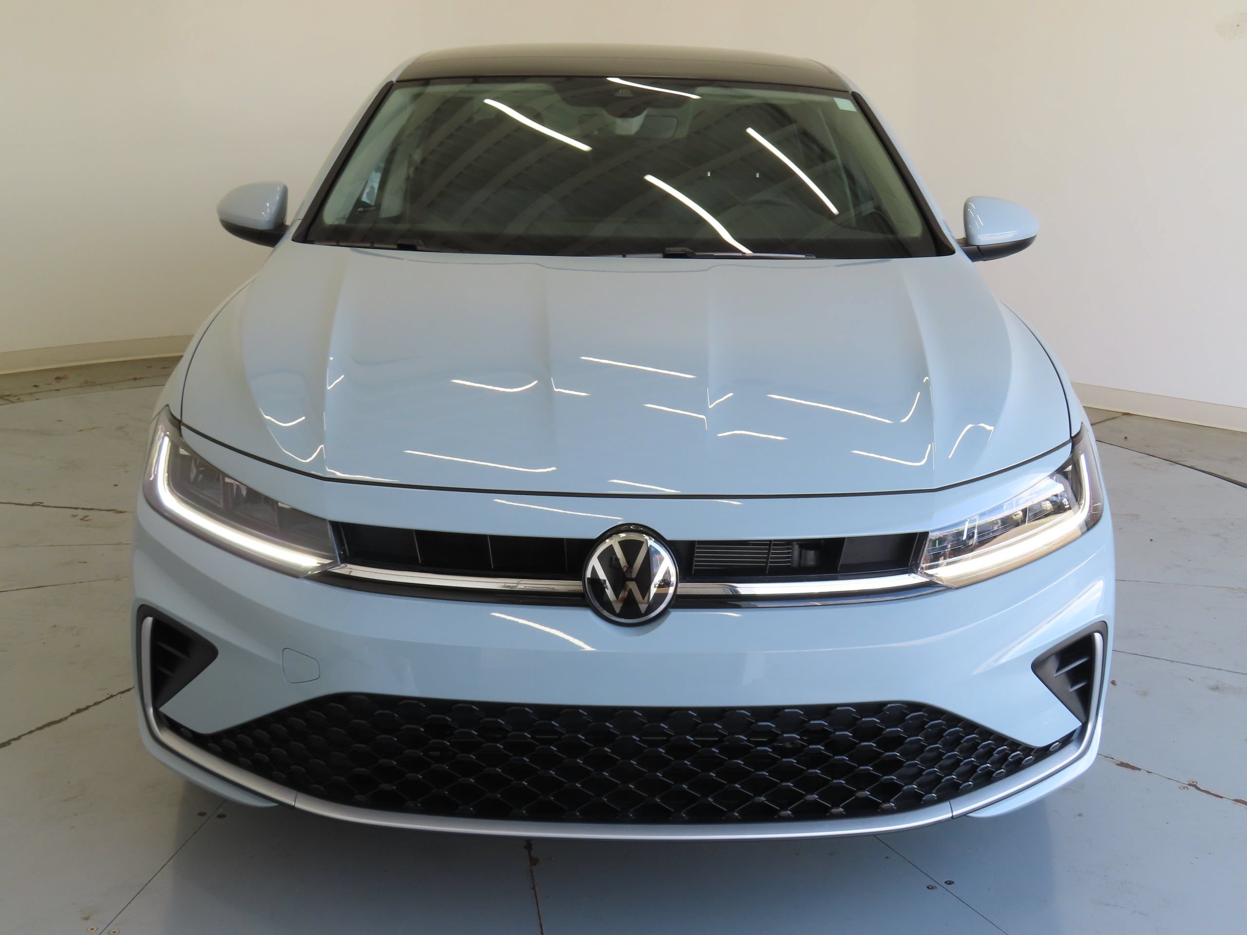New 2026 Volkswagen Jetta SE FWD image 9