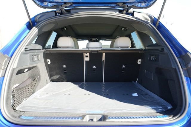 Used 2026 Mercedes-Benz GLC 300 4MATIC image 17