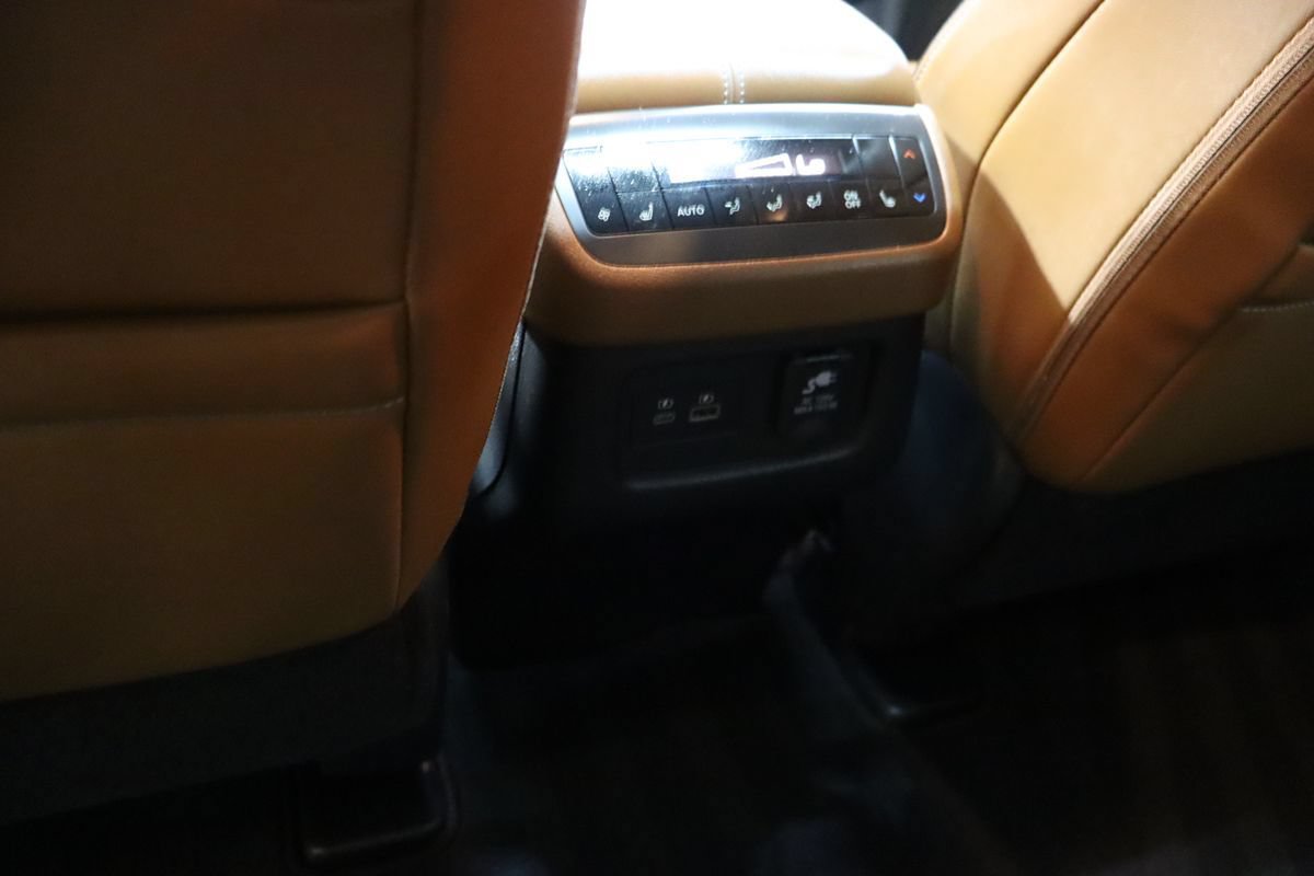 Used 2025 Nissan Pathfinder Platinum w/ Cargo Package AWD/4WD image 57