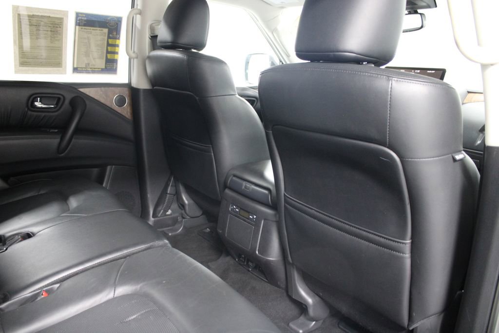 Used 2024 Nissan Armada SL image 34