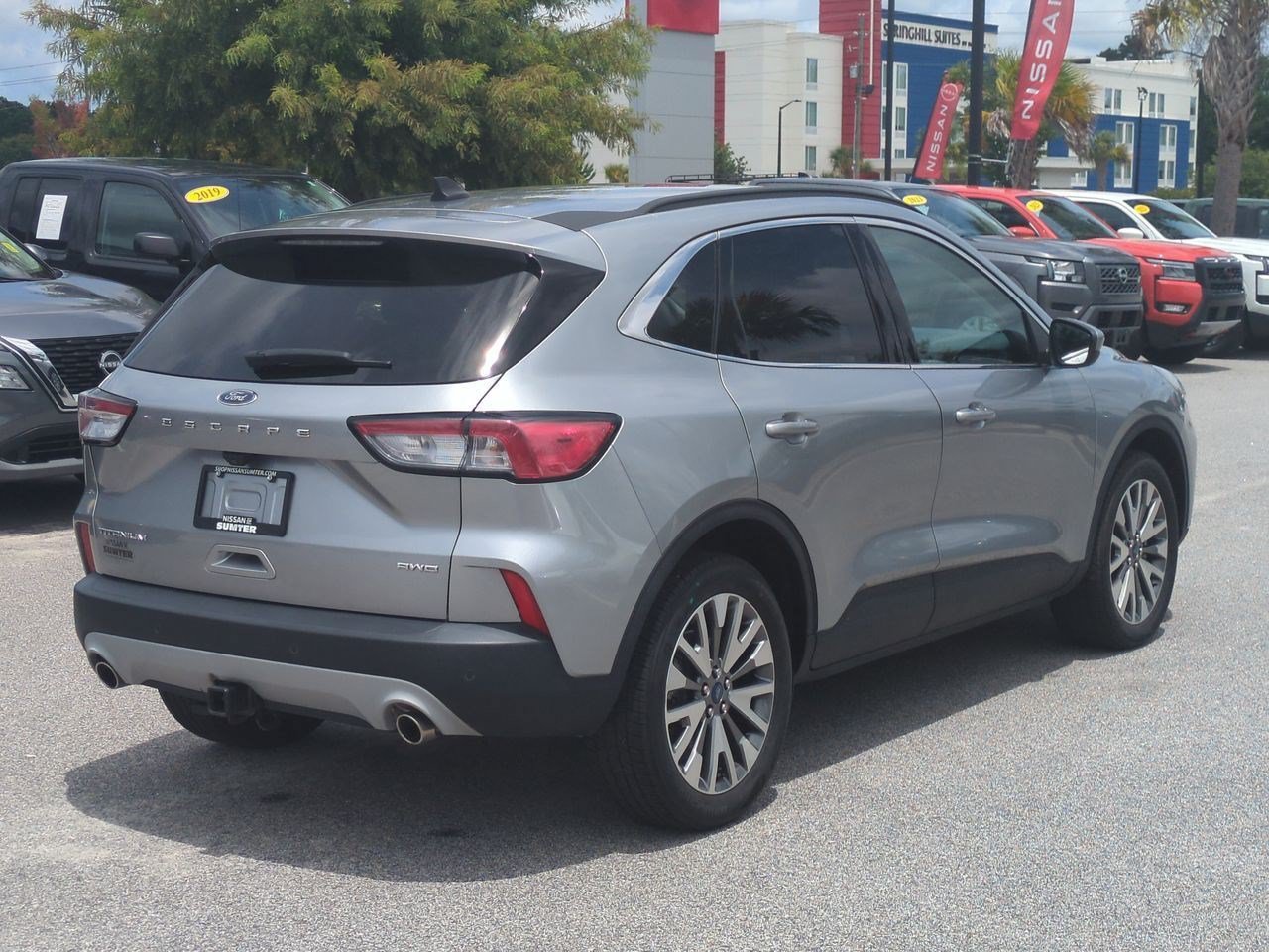 Used 2022 Ford Escape Titanium w/ Class II Trailer Tow Package AWD/4WD image 4