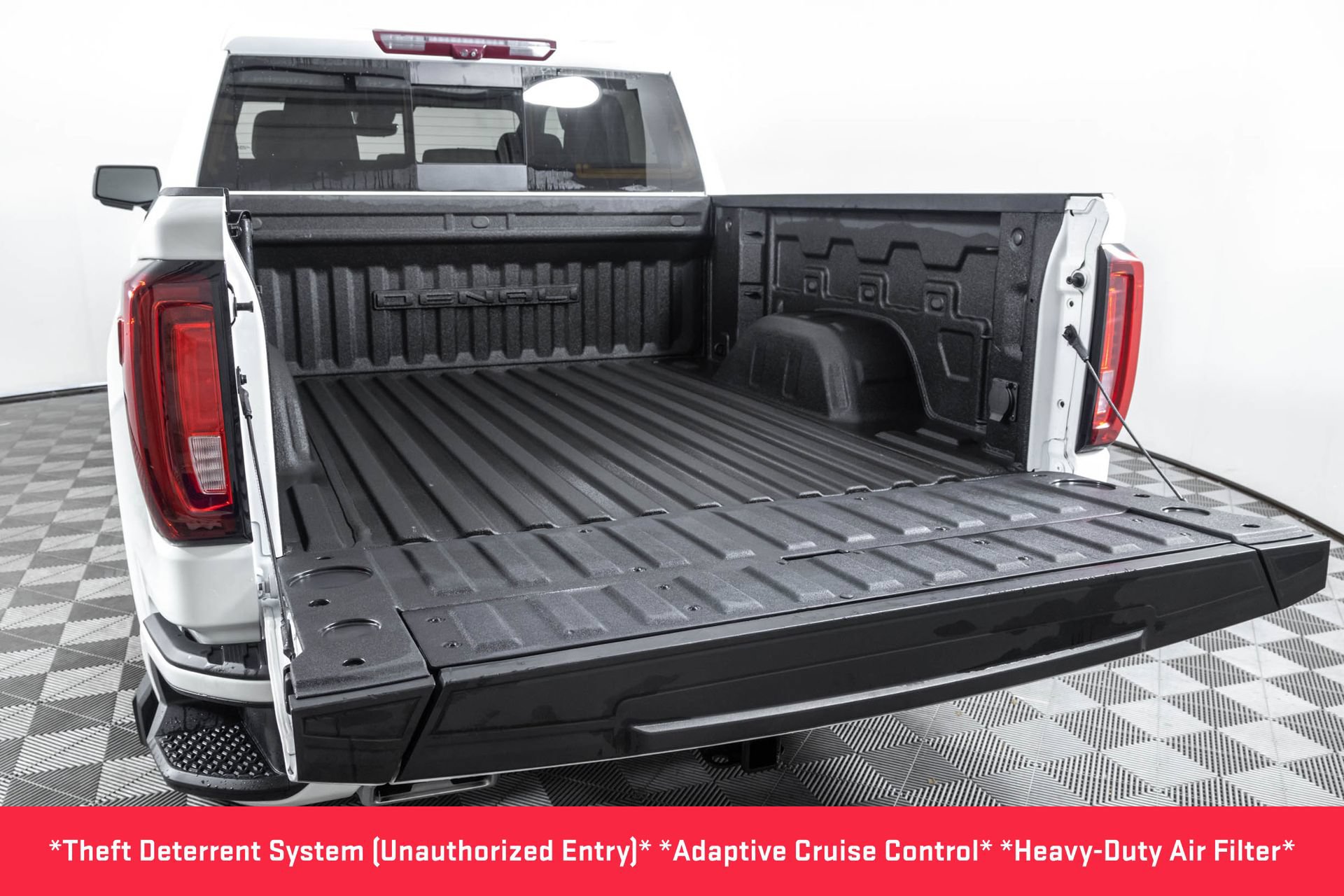 Used 2023 GMC Sierra 1500 Denali w/ Denali Reserve Package AWD/4WD image 21