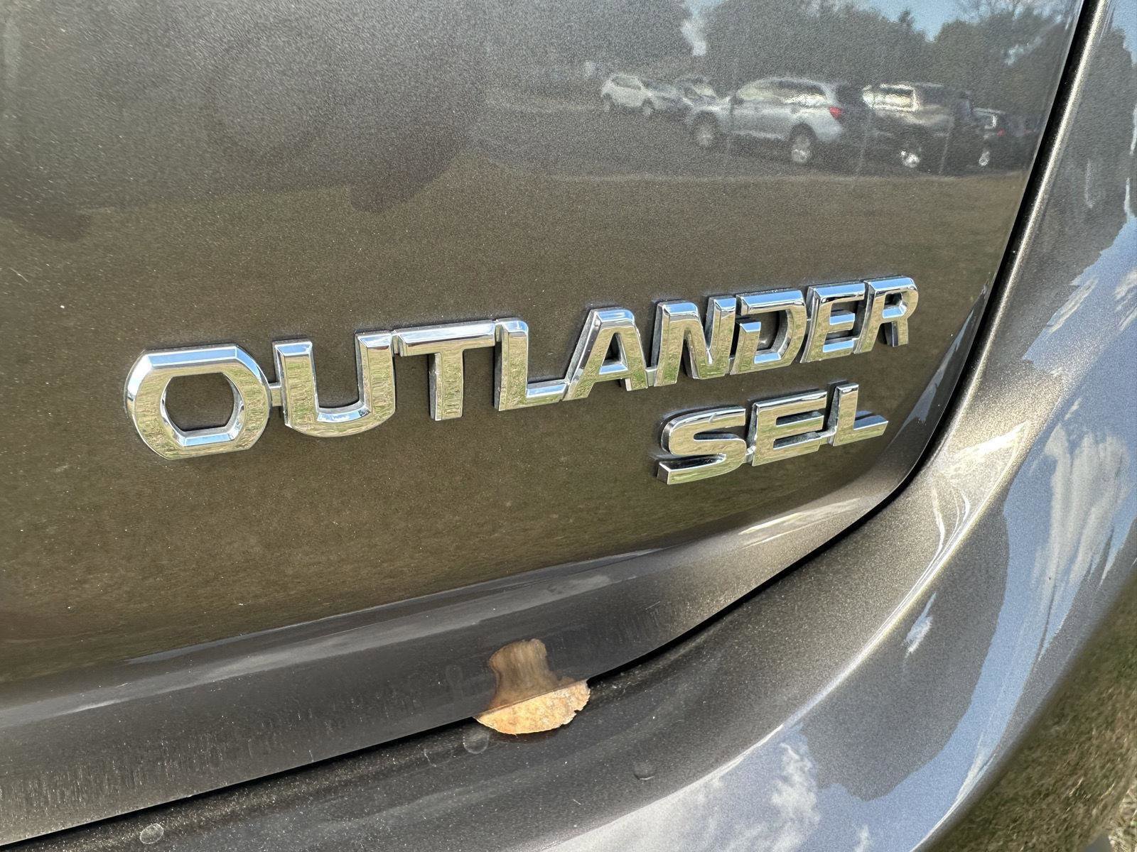 Used 2016 Mitsubishi Outlander SE image 7