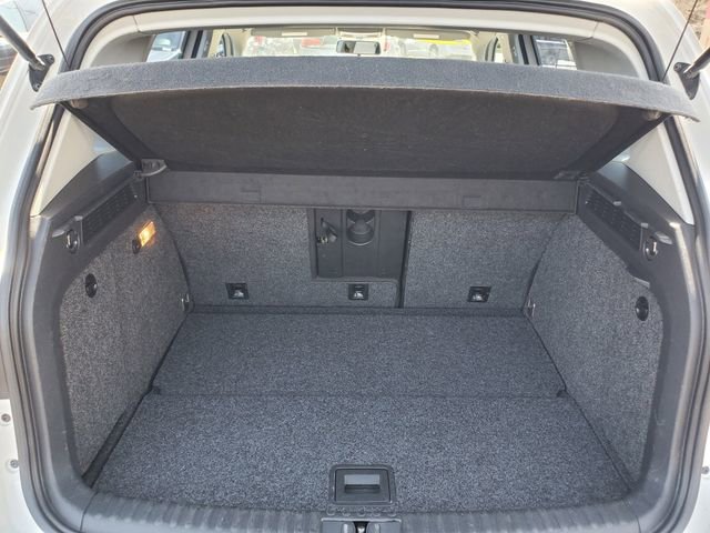 Used 2014 Volkswagen Tiguan S image 11
