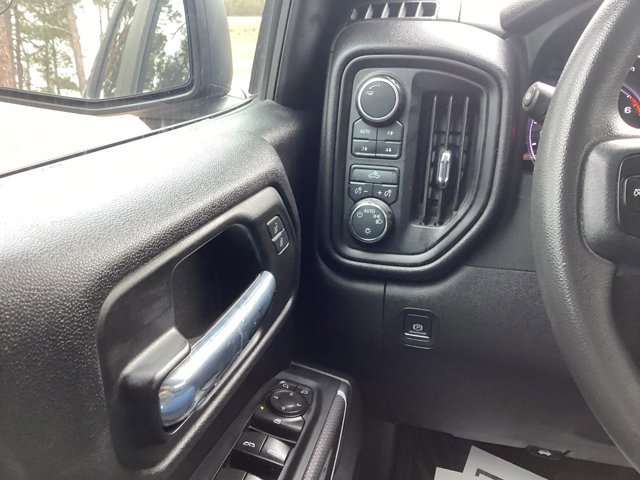 Used 2022 Chevrolet Silverado 1500 Custom Trail Boss w/ Midnight Edition AWD/4WD image 18