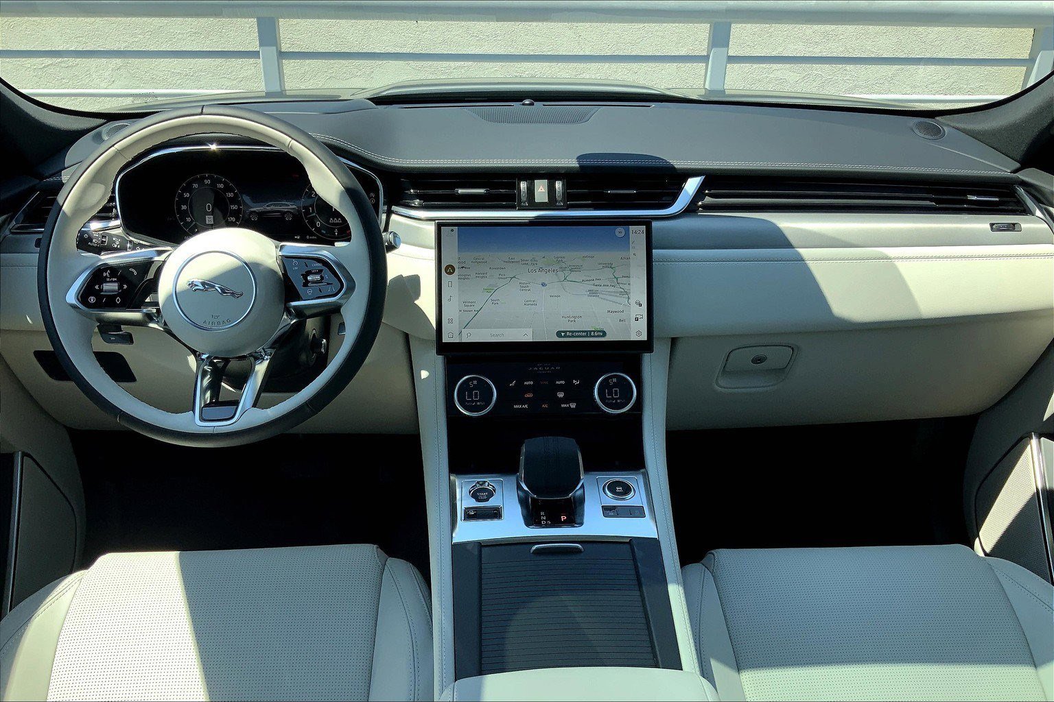 New 2026 Jaguar F-PACE R-Dynamic S image 12