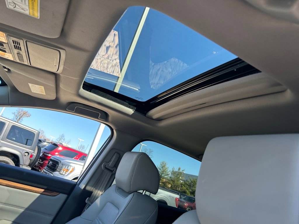 Used 2018 Honda CR-V Touring image 23