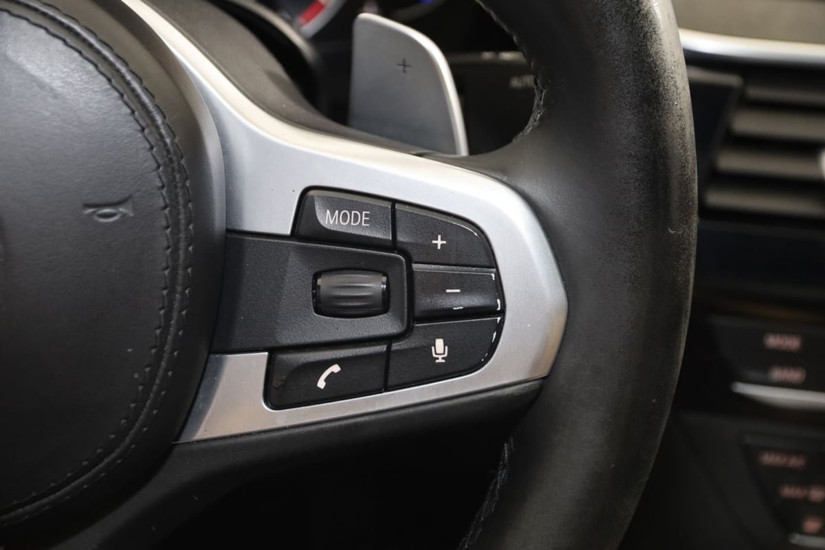 Used 2018 BMW M550i xDrive AWD/4WD image 38