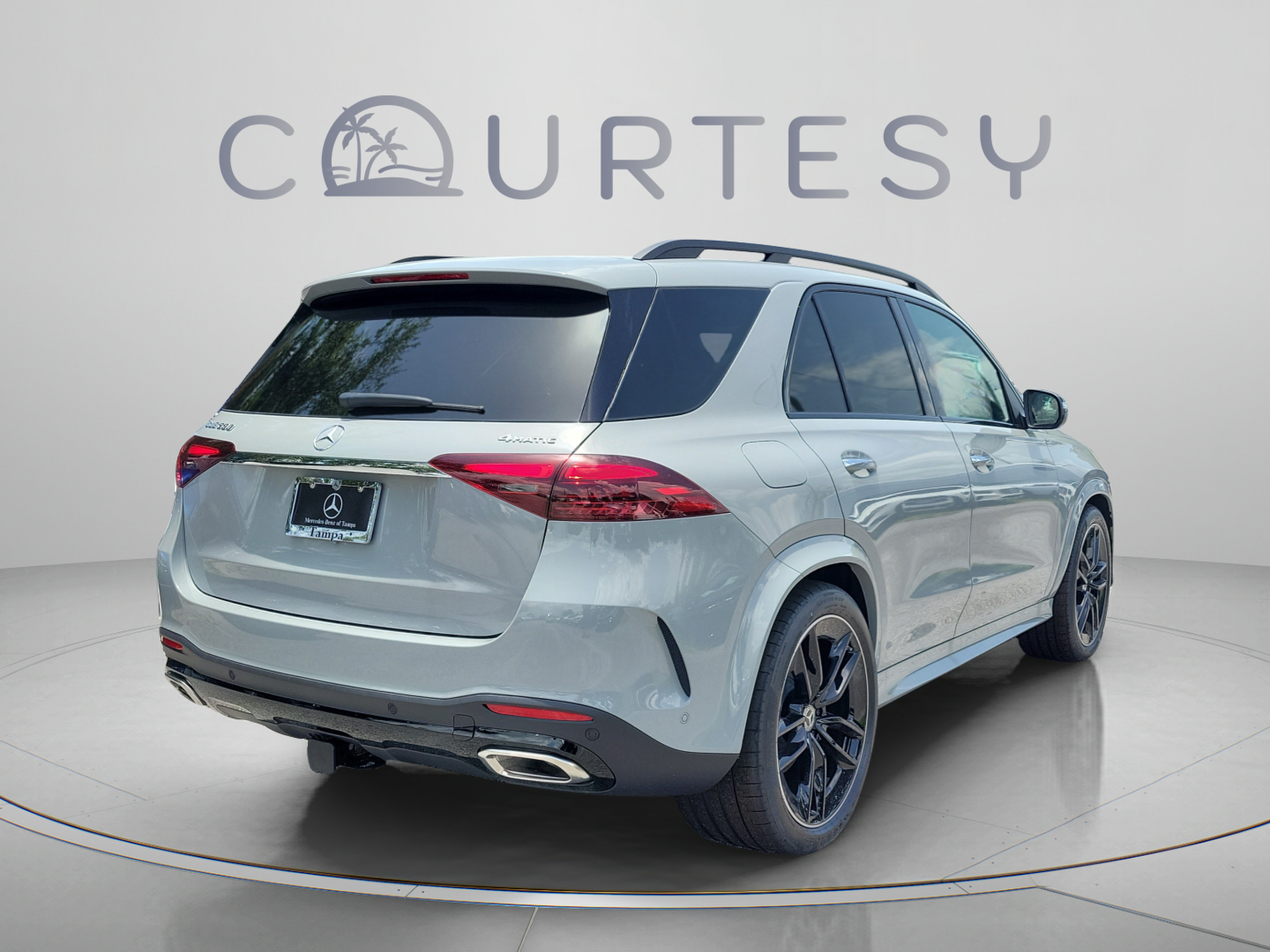 New 2026 Mercedes-Benz GLE 580 4MATIC image 3