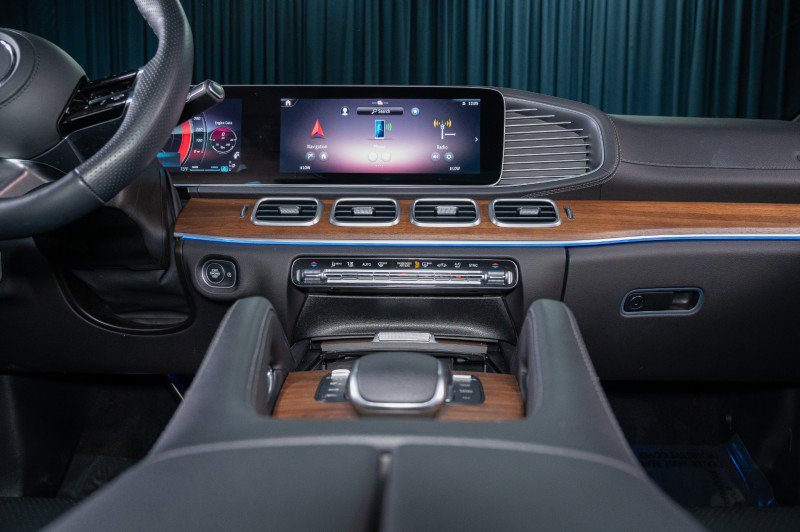 Certified 2025 Mercedes-Benz GLS 450 4MATIC image 20